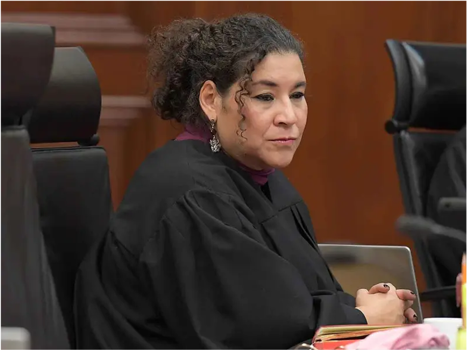 Lenia Batres abandona sesión de la SCJN y deja al Pleno sin quórum