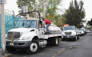 TINACOS Y PIPAS FALTA DE AGUA (30)