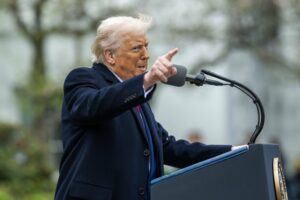 trump-aranceles-reciprocos-2-abril-2025-1536x1024