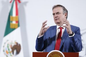 Gobierno de México aguarda descuentos a los aranceles impuestos a la industria automotriz