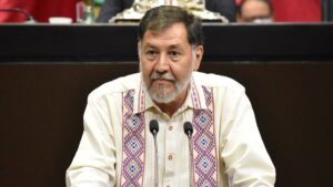 fernandez-norona-acusa-posicion-sectaria-de-amlo-al-excluirlo-de-reuniones-con-corcholatas