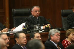 mariano-azuela-guitron-licenciado-derecho