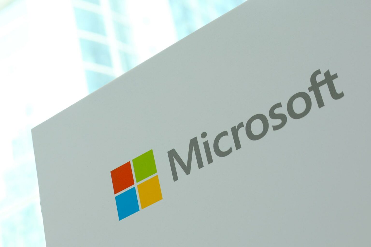 Microsoft ofrecerá una IA que permitirá a usuarios hablar en nueve idiomas en reuniones