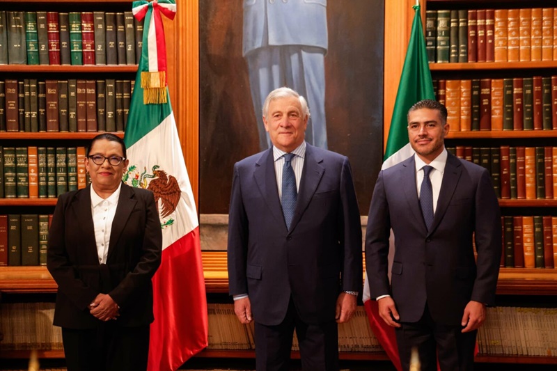 reunion-entre-antonio-tajani-con-rosa-icela-rodriguez-y-omar-garcia-harfuch-1536x1024