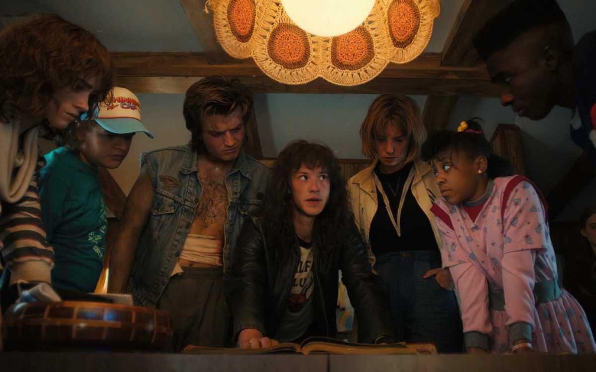 3-StrangerThings_StrangerThings4_8_01_11_57_02_R2