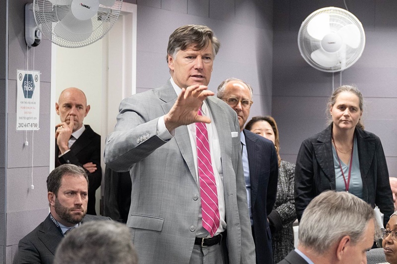 christopher-landau-eeuu