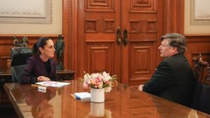 reunion-de-claudia-sheinbaum-con-christopher-landau