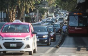 tráfico en cdmx-519298240