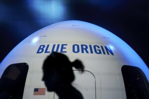 Blue Origin logra capturar con éxito su cohete New Glenn tras despegue e iguala a SpaceX