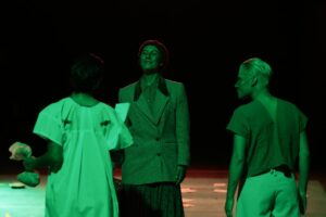 693aea33ec794353818178