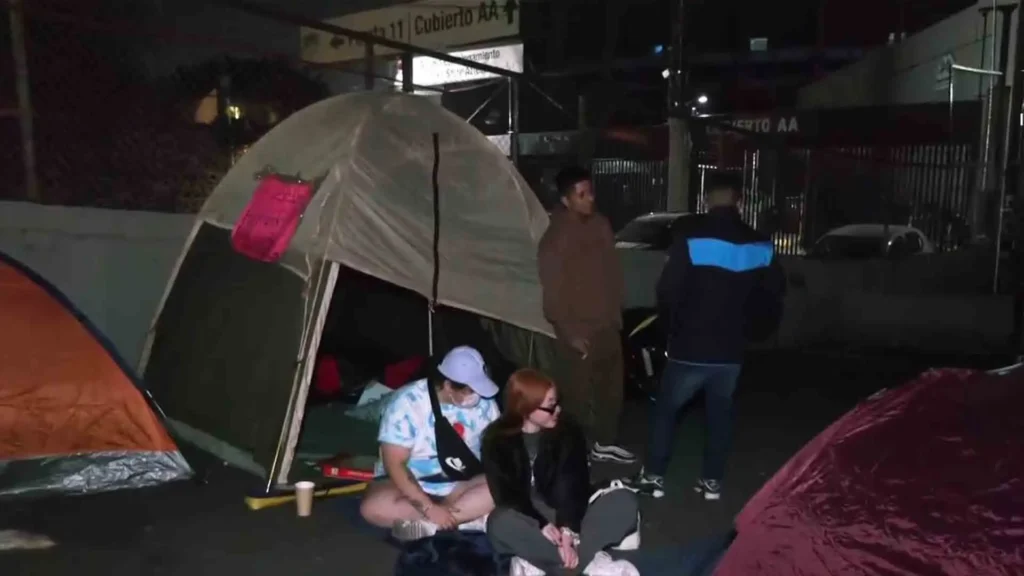 acampan-estadio-azteca-concierto-bad-bunny