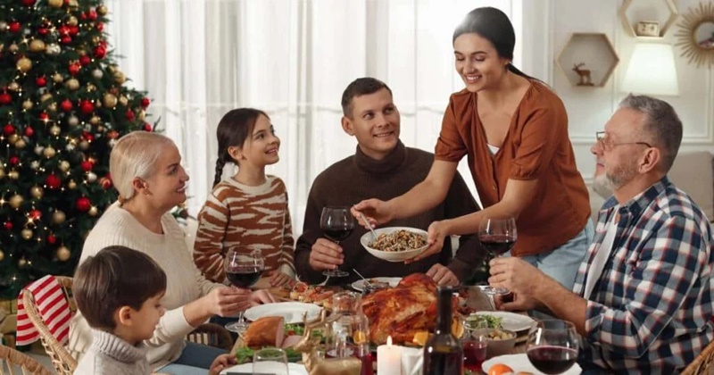 recalentado-de-navidad-mas-que-comida-una-tradicion-familiar-1024x538