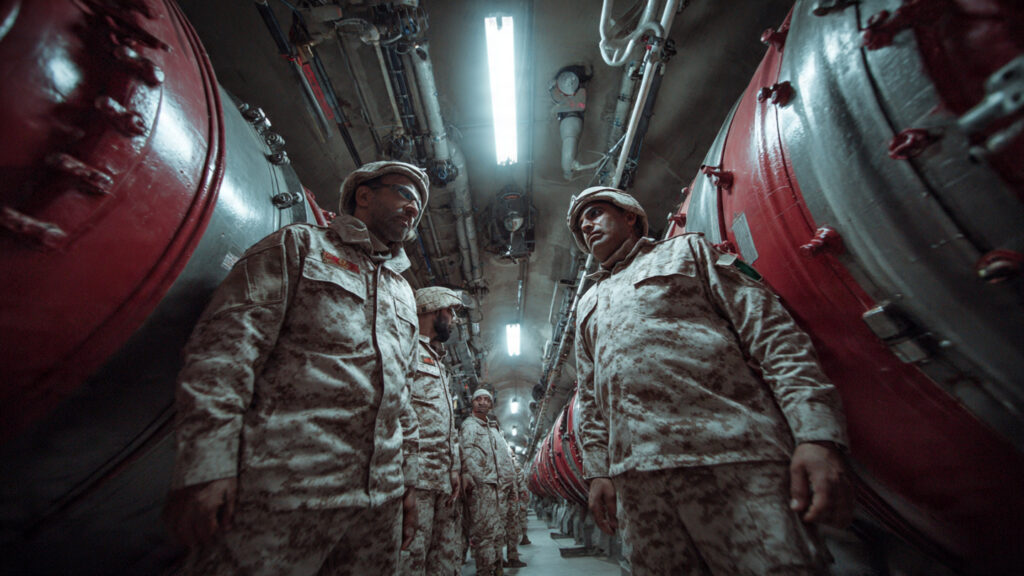 photojournalism-shot-on-35mm-lens-f8-deep-depth-of (6)